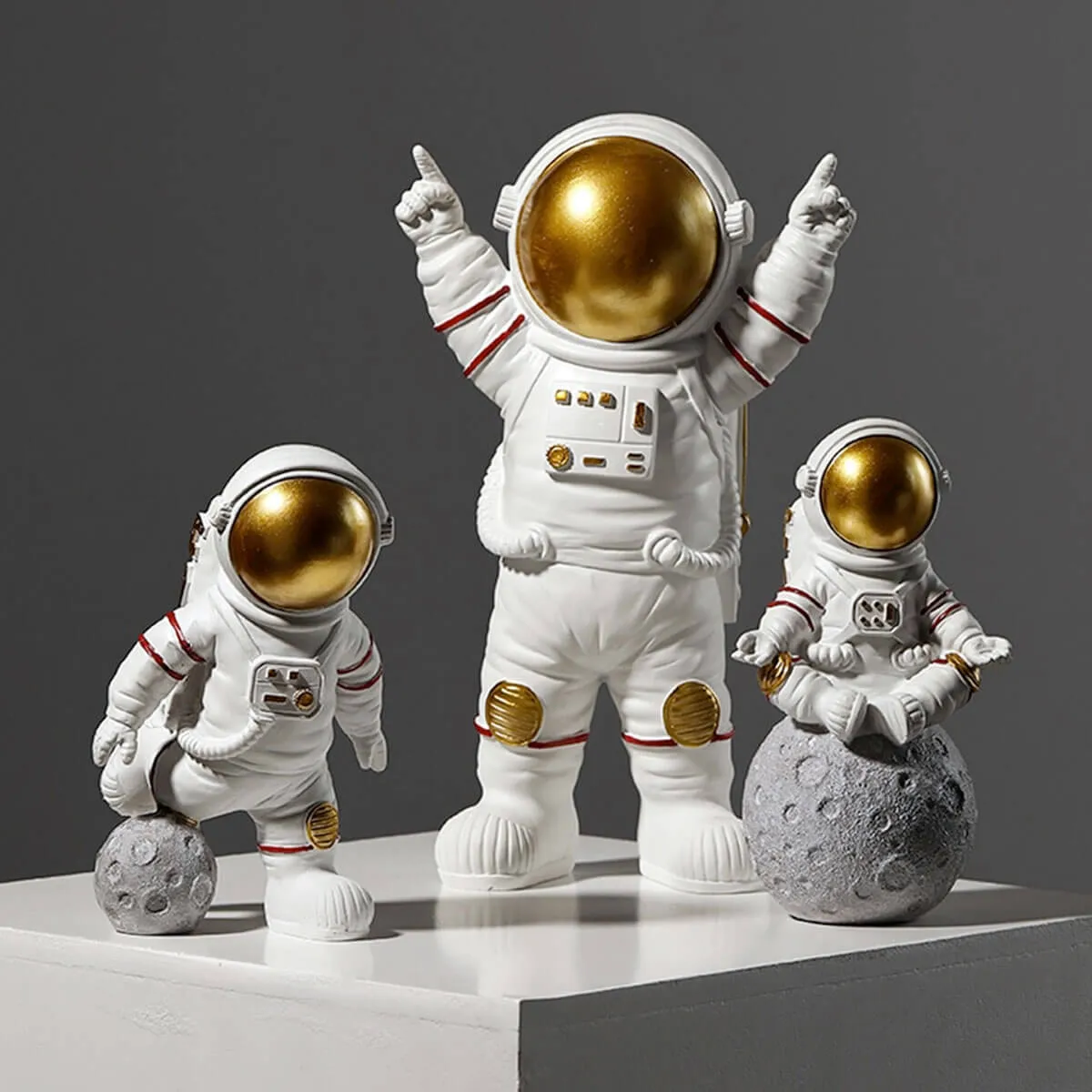 Astronaut Statue Home Decor Figurines Space Art Sculpture