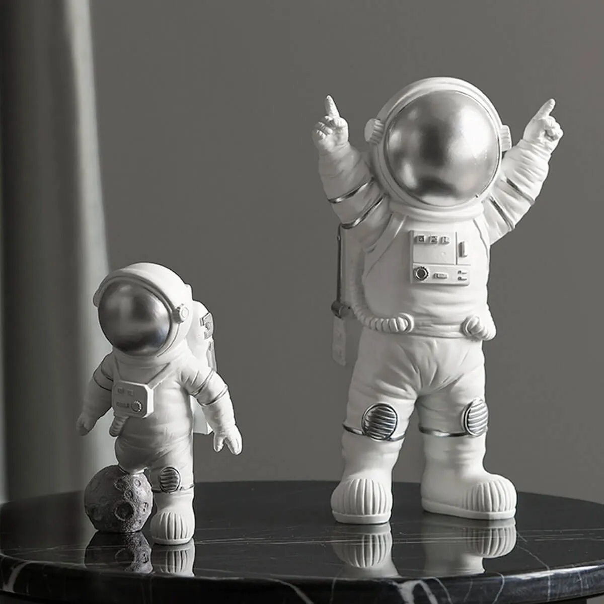 Astronaut Statue Home Decor Figurines Space Art Sculpture - Image 8