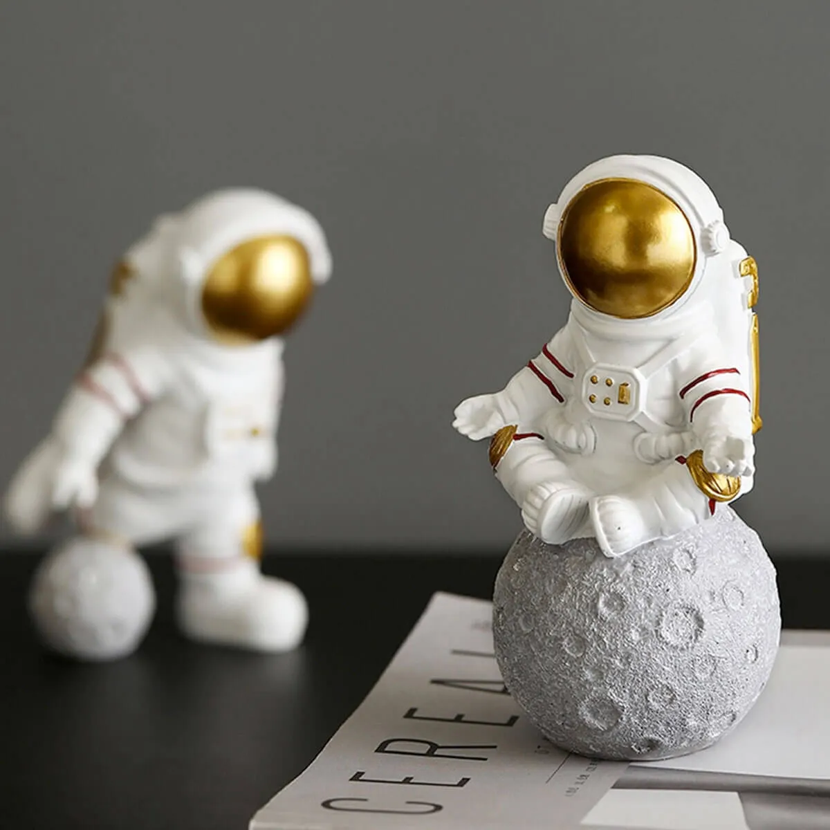 Astronaut Statue Home Decor Figurines Space Art Sculpture - Image 9
