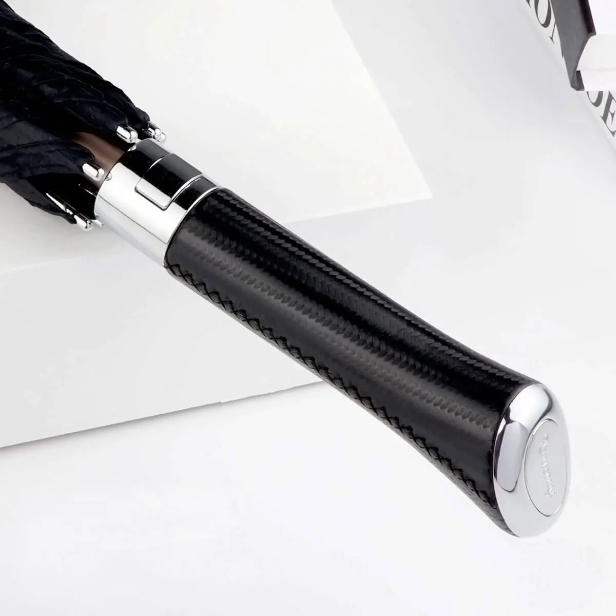 Classic Luxury Carbonfiber Gentleman Aluminum Umbrella - Image 2