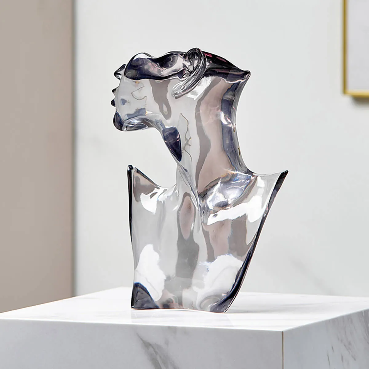 Elegant Transparent Portrait Modern Sculpture - Image 9