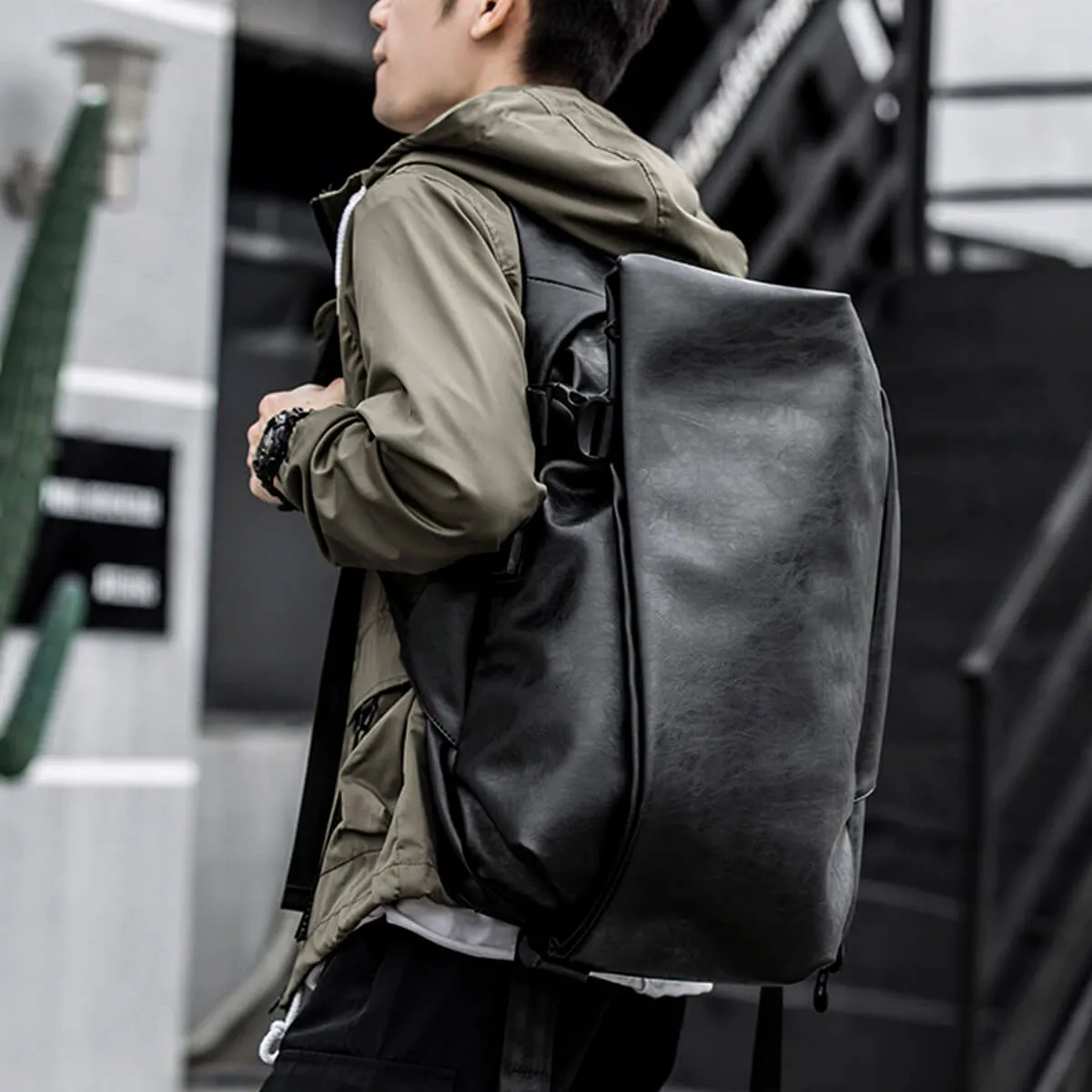 Fashion Style High-Quality USB Charge Travel Laptop Waterproof Backpack - Image 12
