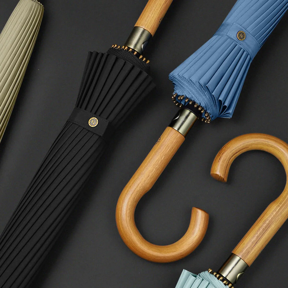 Large 24K Wood Handle Business Umbrella - Image 2