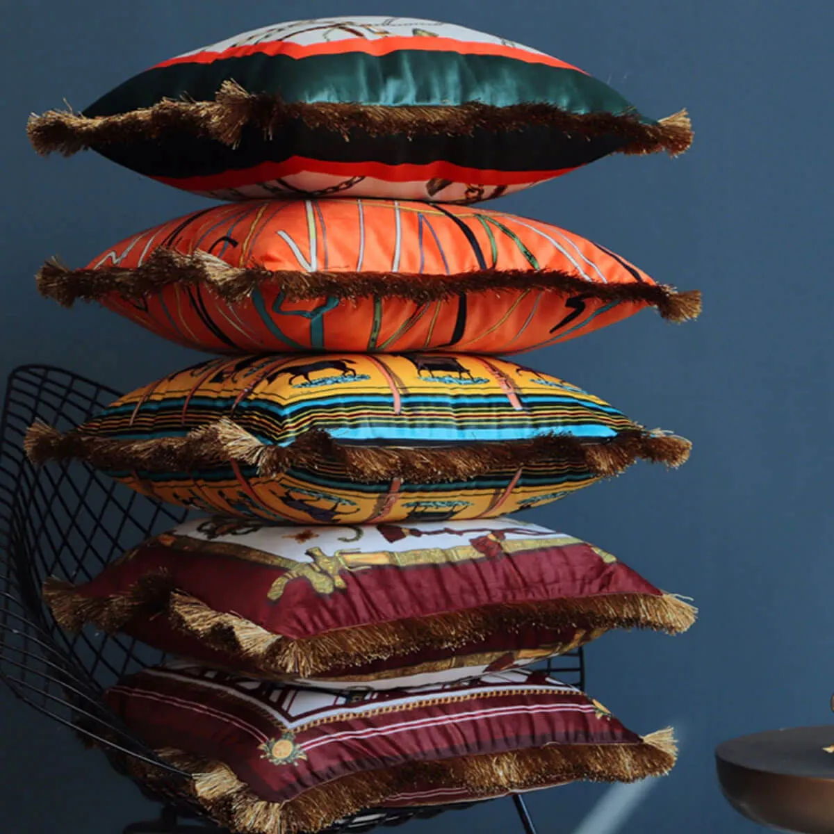 Retro Luxury Printed Cushion Cover Velvet Tassel Edge Sofa Cushion Pillowcase - Image 5